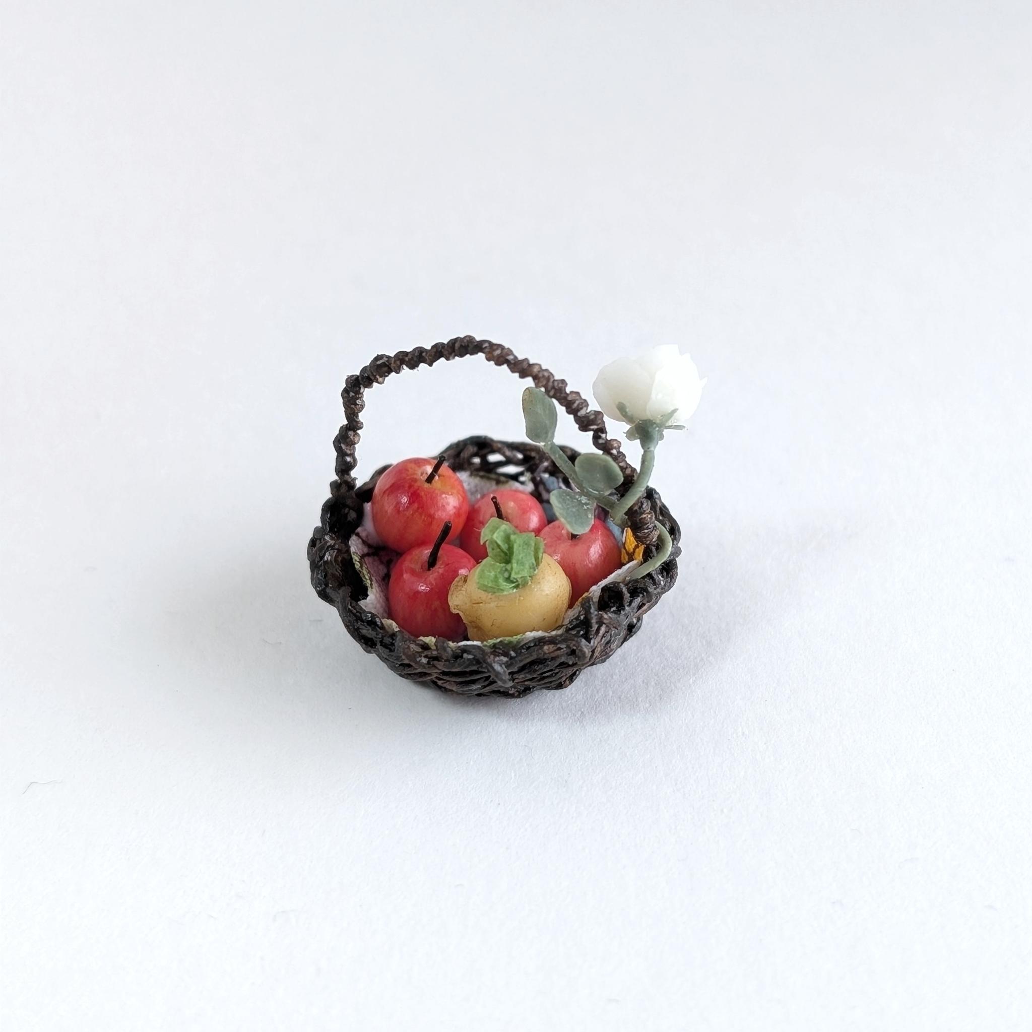 『秘密の収穫』ちょこんと飾れるミニチュア | 4枚目