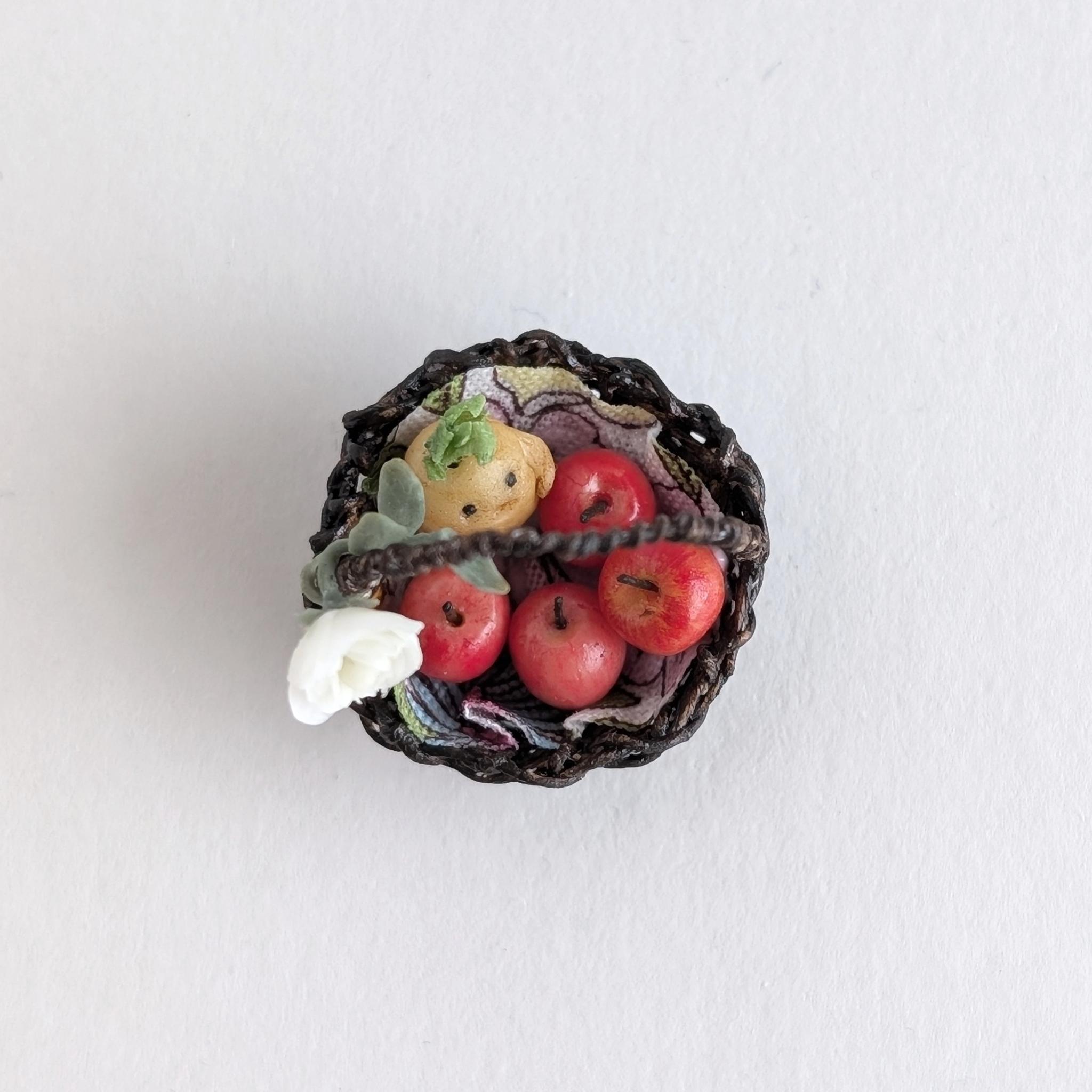 『秘密の収穫』ちょこんと飾れるミニチュア | 5枚目